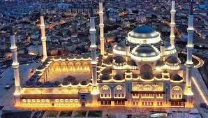 National Mosque Complex – Kanda, Accra


Why visit: It is an important religious landmark and one of the city’s most striking modern buildings.