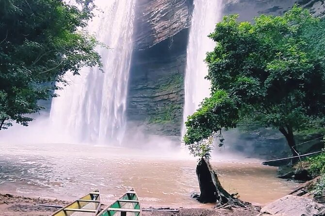 Boti Falls (and nearby Umbrella Rock, Fertility Rock) – Near Huhunya, north of Koforidua

Famous twin waterfalls in a forest reserve, often called “male” and “female,” with nearby rock formations like Umbrella Rock and Fertility Rock.

Why visit: Classic Eastern Region day trip for swimming, photos, and a short hike to unique rock landmarks plus local folklore.